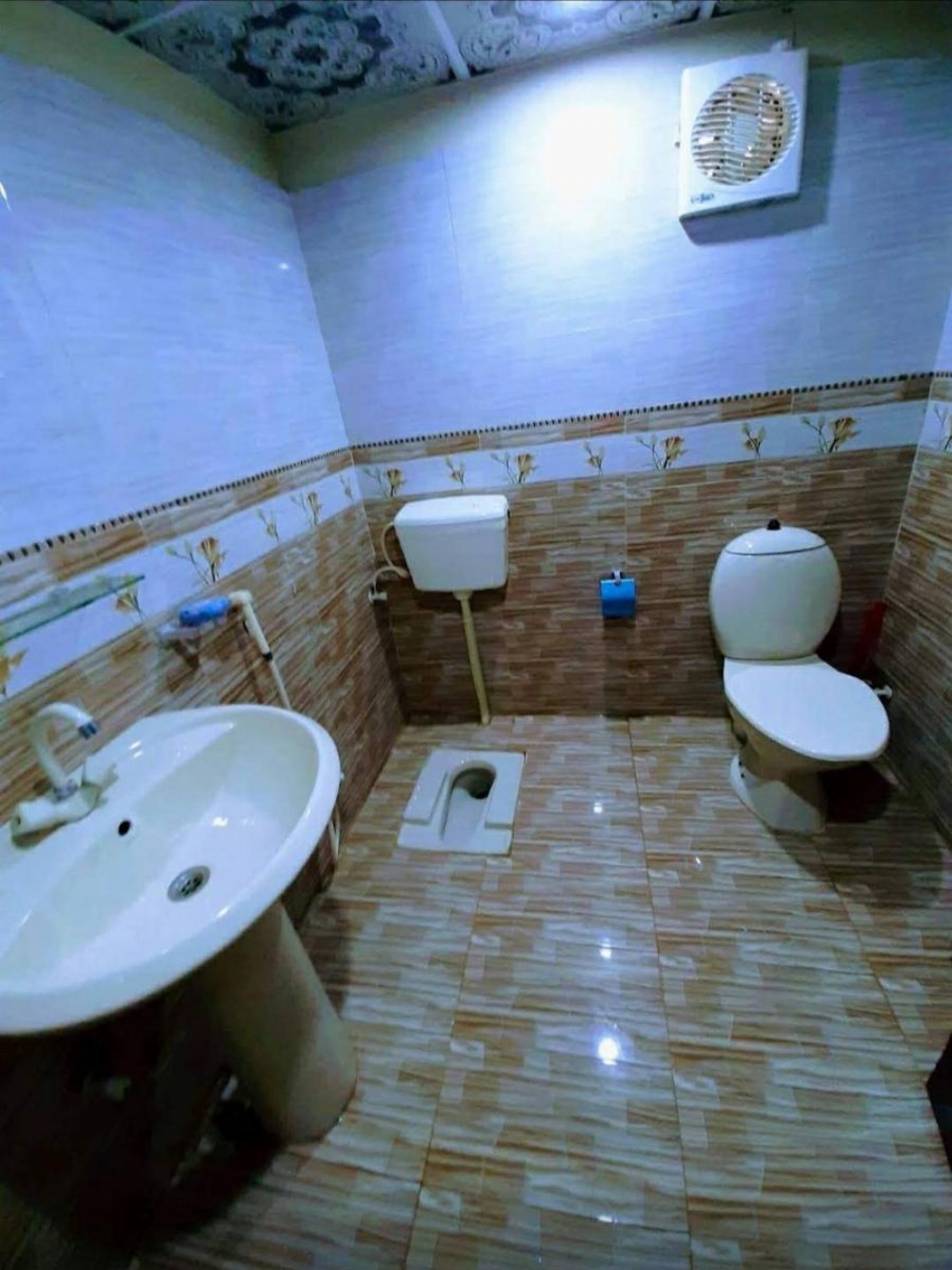 Galaxy Inn Guest House Image 24