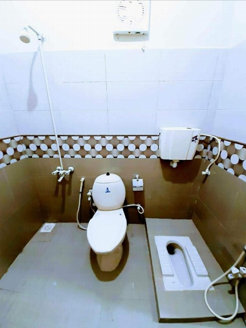 Galaxy Inn Guest House image 36